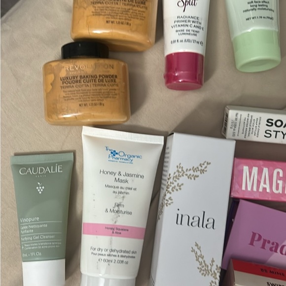 Make up bundle - Picture 3 of 3